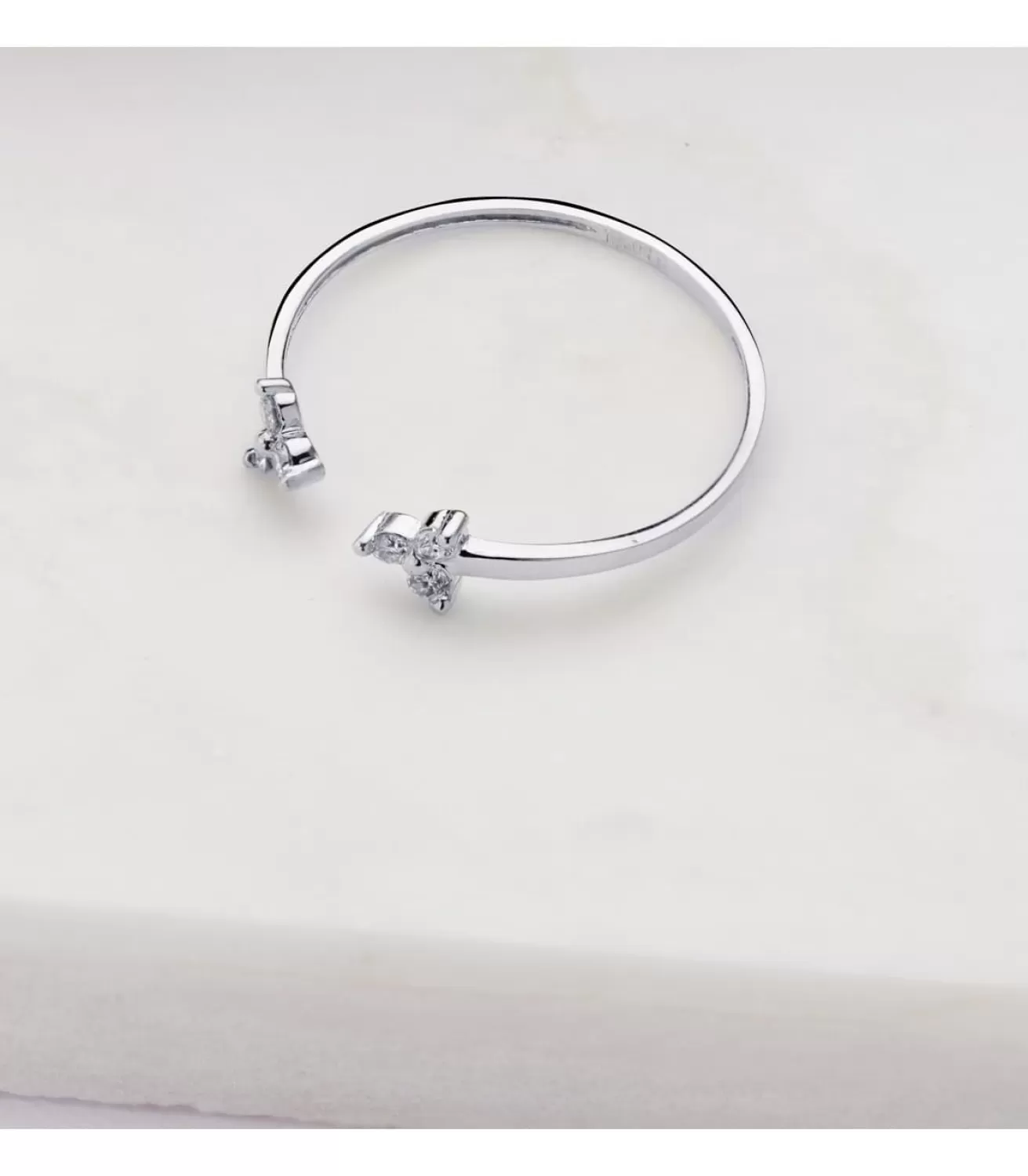 Anillo Connor Oro Blanco 18K Diamantes 0.090 Qts.<Alda Joyeros New