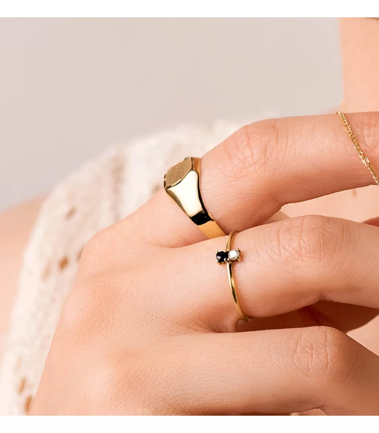 Anillo Portman Oro 18K Diamante 0.050 Qts. Zafiro<Alda Joyeros Online
