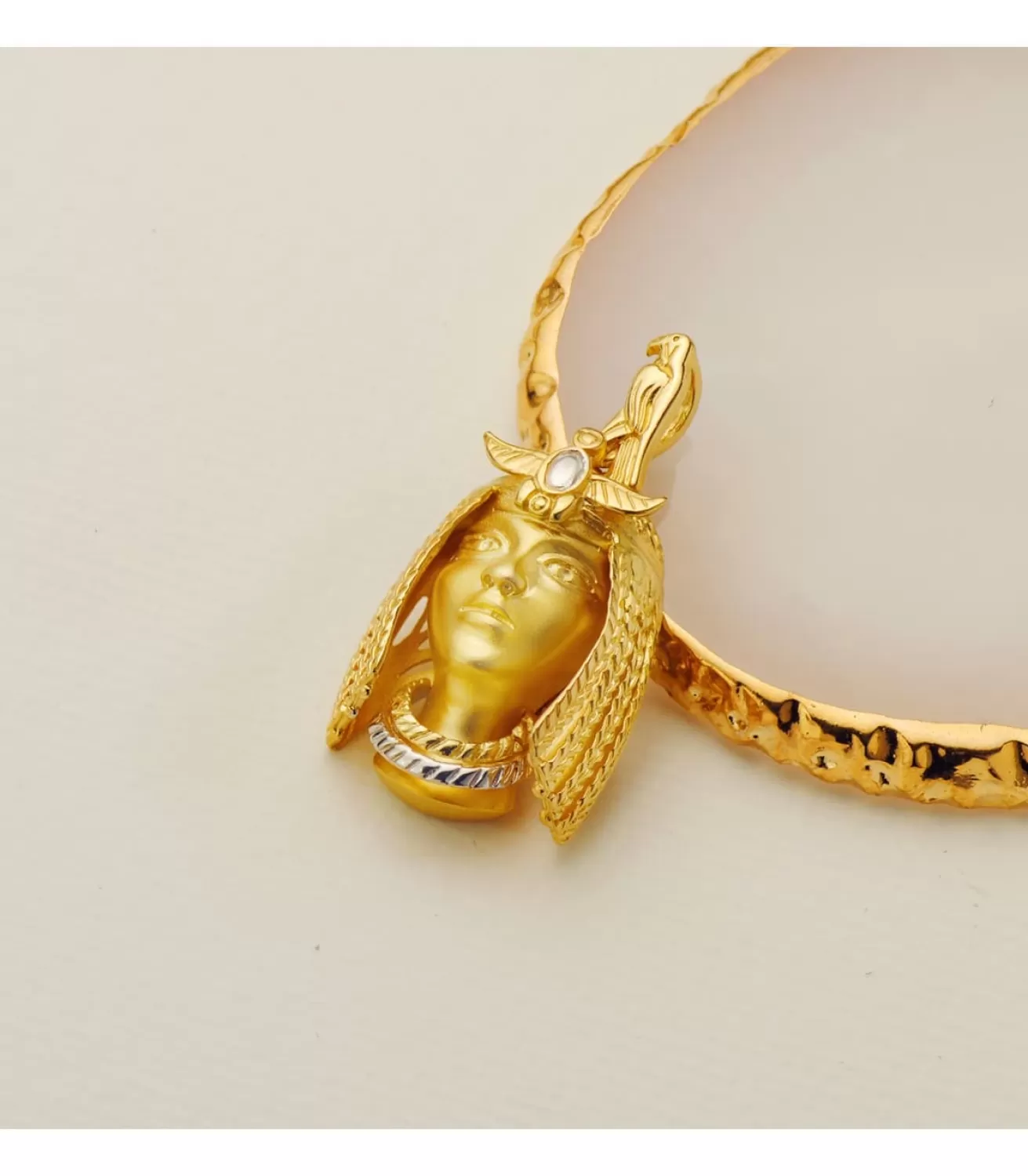 Colgante Egipcio Nefertari Oro Bicolor 18K<Alda Joyeros Store