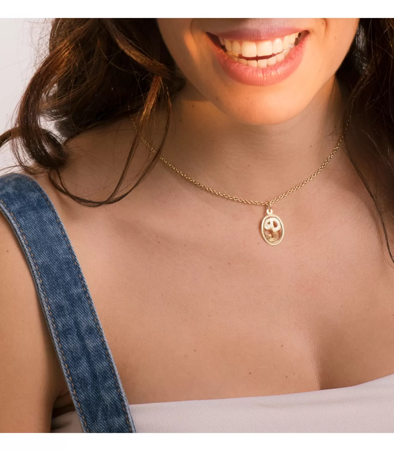 Colgante Tallado Letra P Oro Amarillo 18 K 18Mm<Alda Joyeros Shop