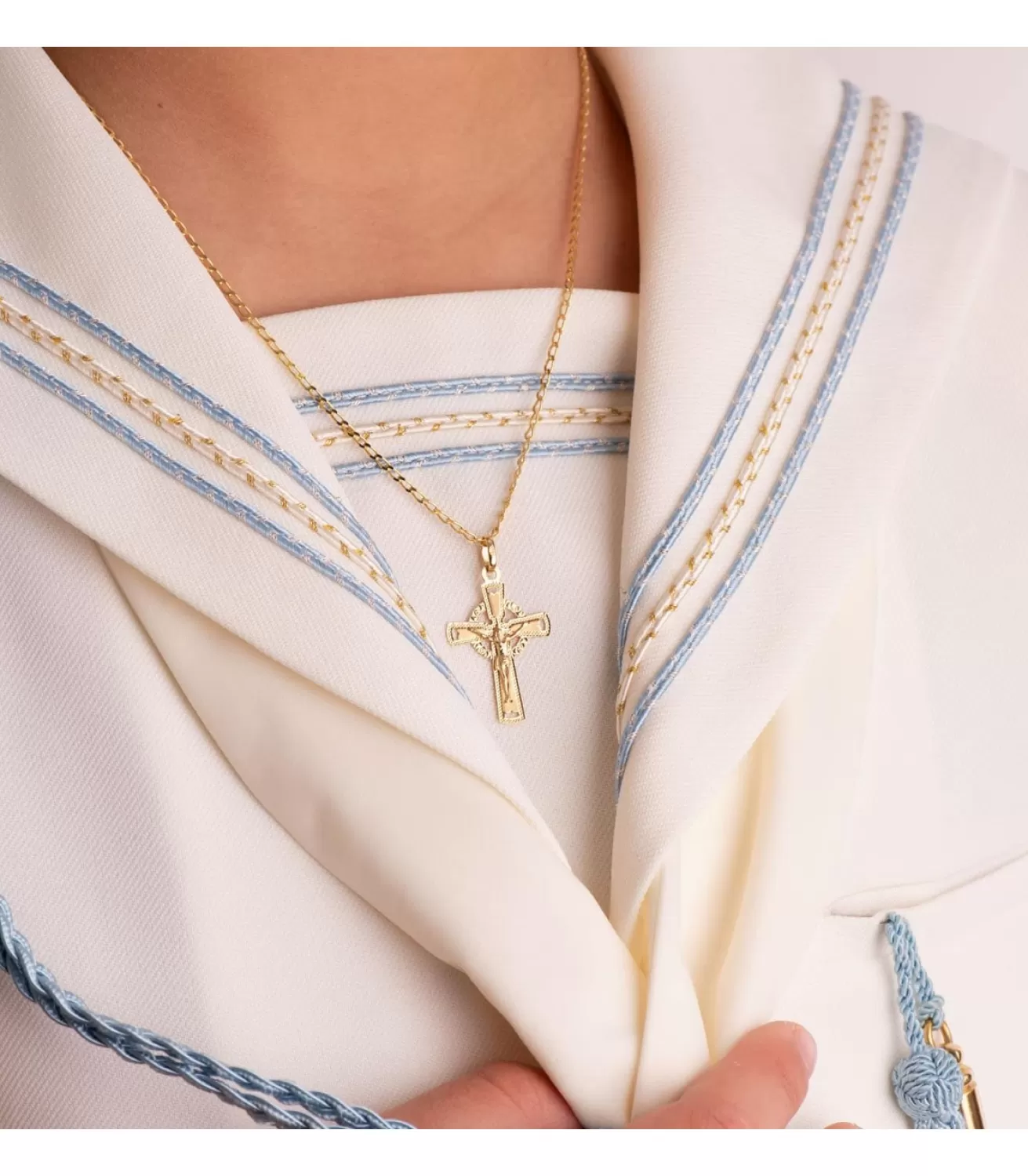 Cruz Con Cristo Cerco Oro 18K 27Mm<Alda Joyeros Flash Sale