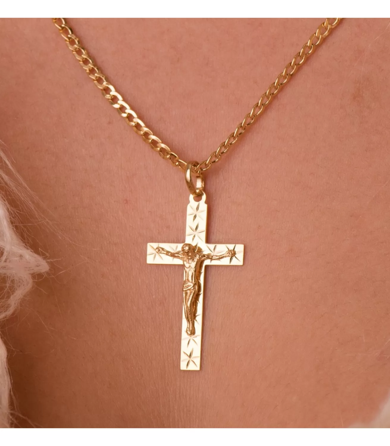 Cruz Cristo Tallada 18 Ktes 34Mm<Alda Joyeros Outlet