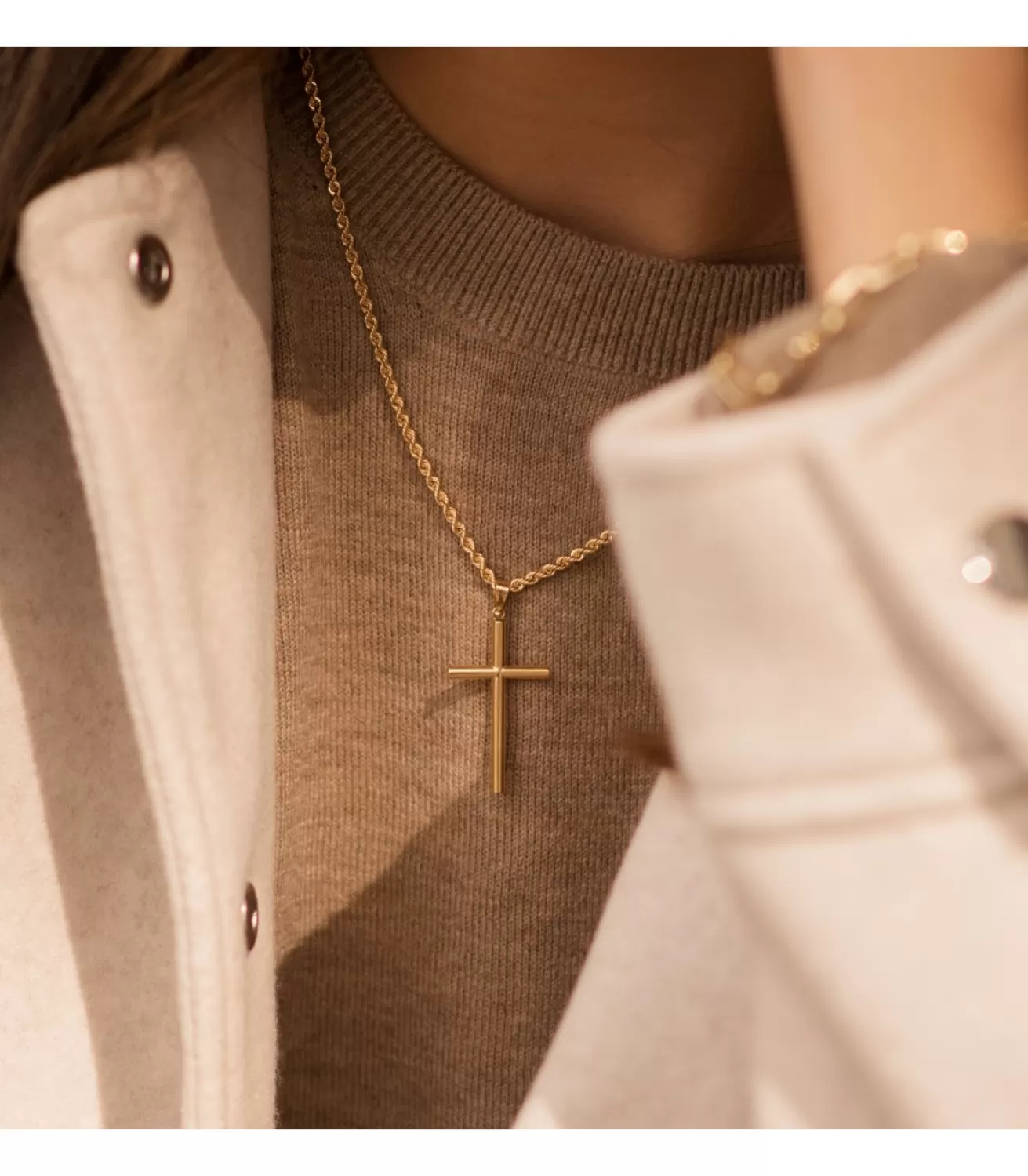 Cruz Lisa De Oro Amarillo 18 K 29 Mm<Alda Joyeros Cheap