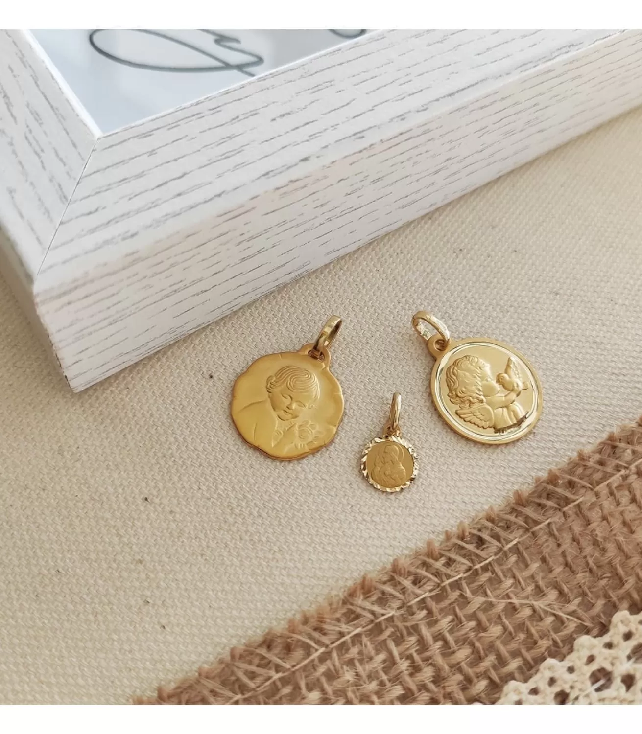 Escapulario Corazon Jesus-V.Rocio Mini Oro 18Ktes<Alda Joyeros New