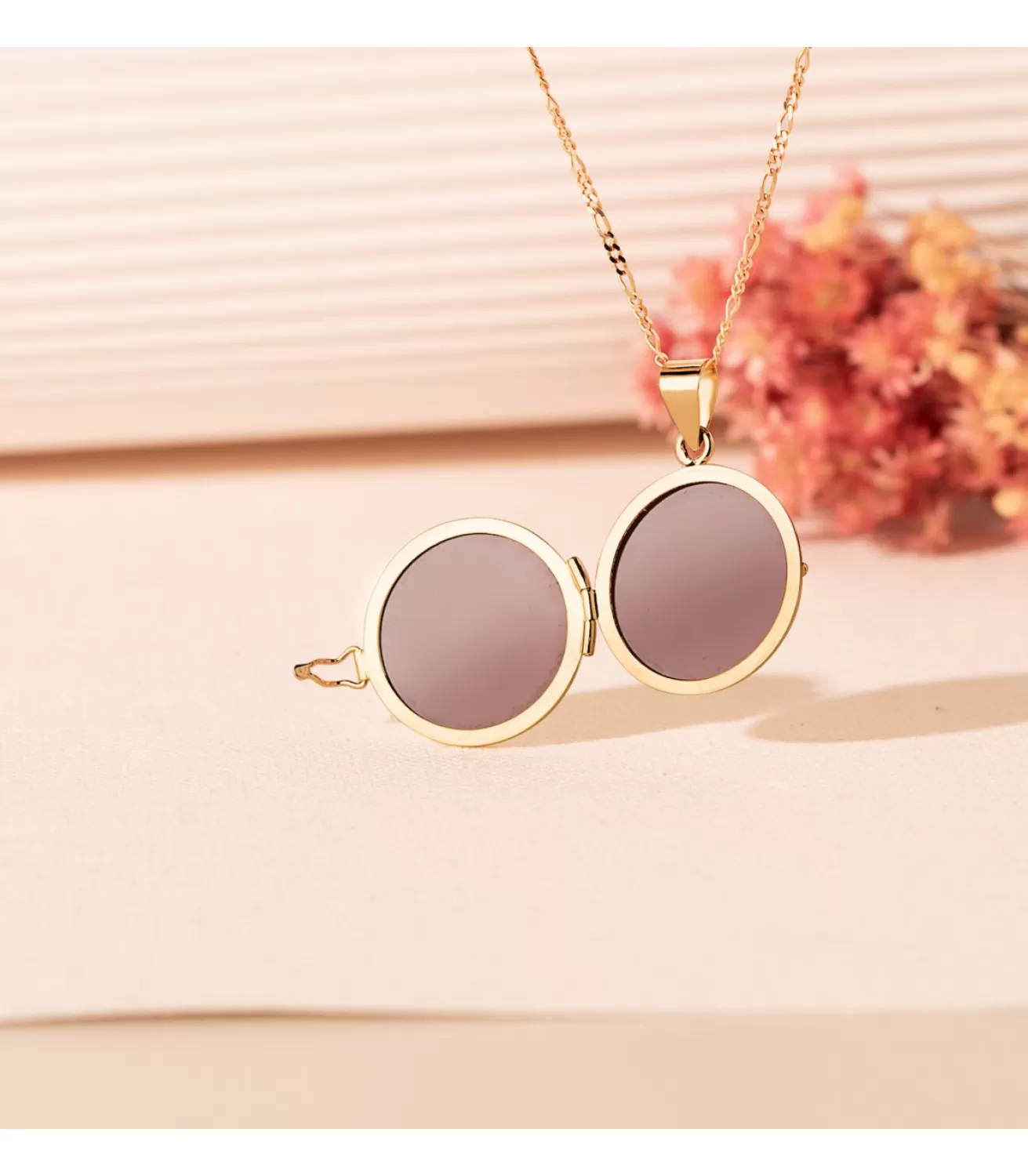 Guardapelo Portafotos Charm Redondo Labrado Oro 18 K 21 Mm<Alda Joyeros Discount