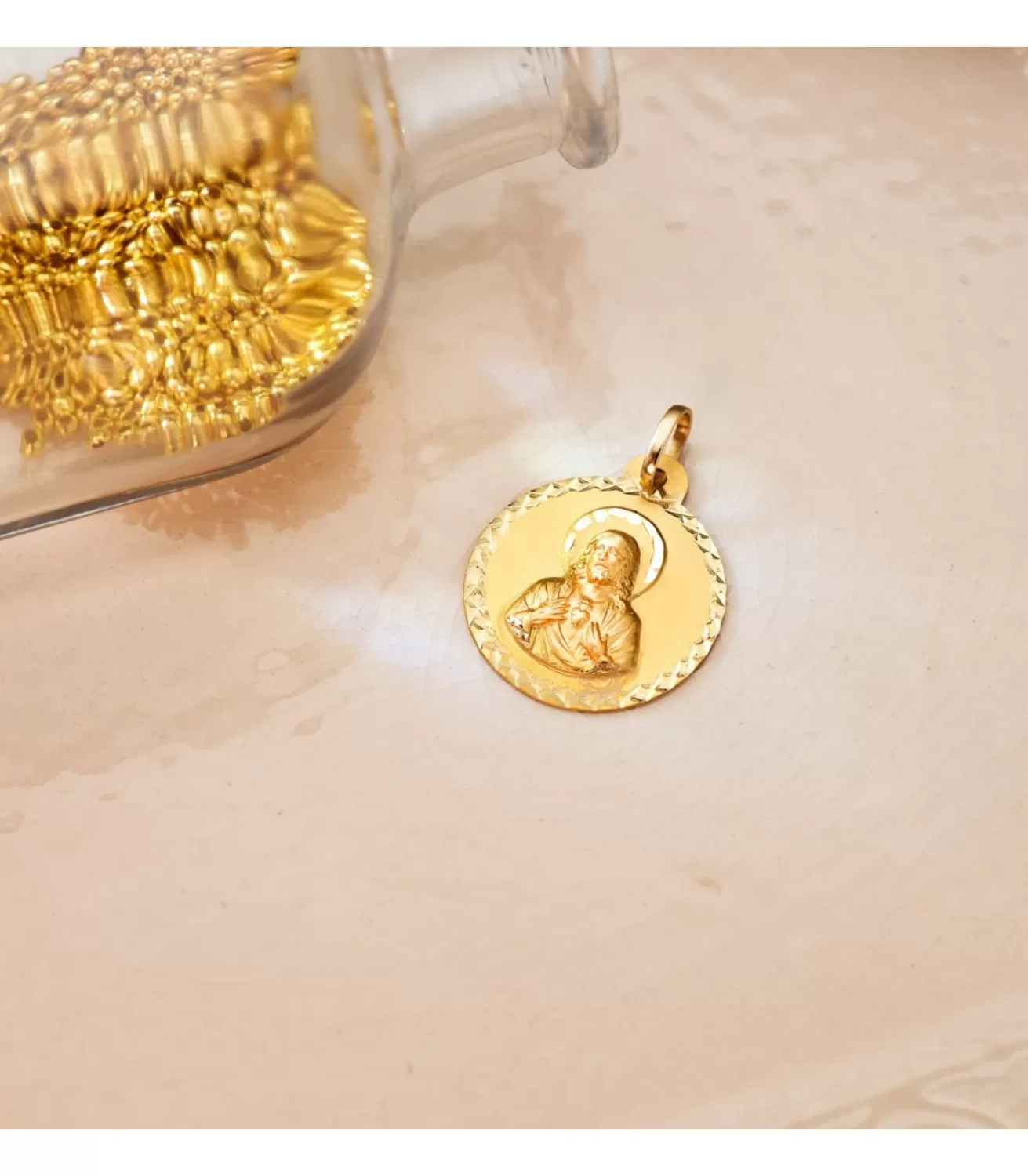Medalla 18K Sagrado Corazon De Jesus Talla 22Mm<Alda Joyeros New
