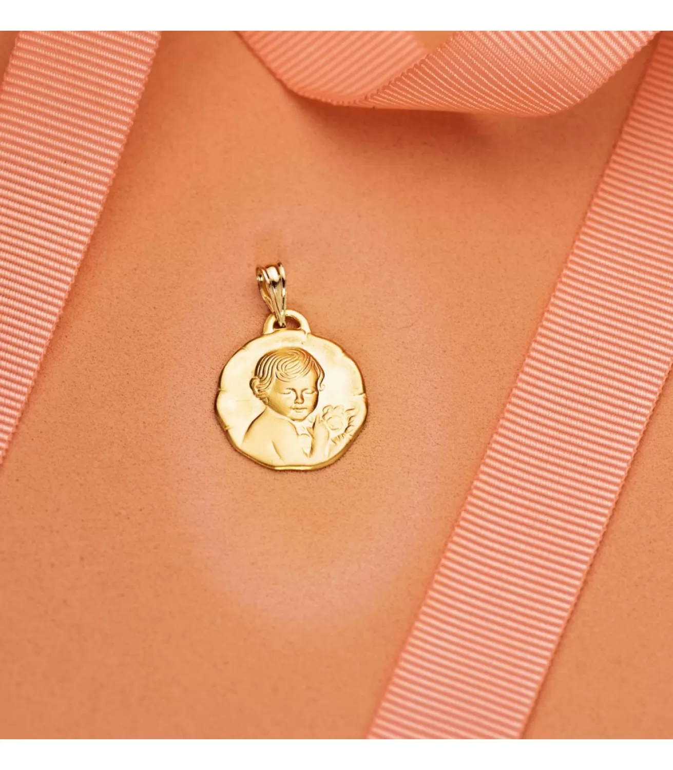 Medalla Dulce Nino De La Flor Oro 18K 17Mm<Alda Joyeros Discount