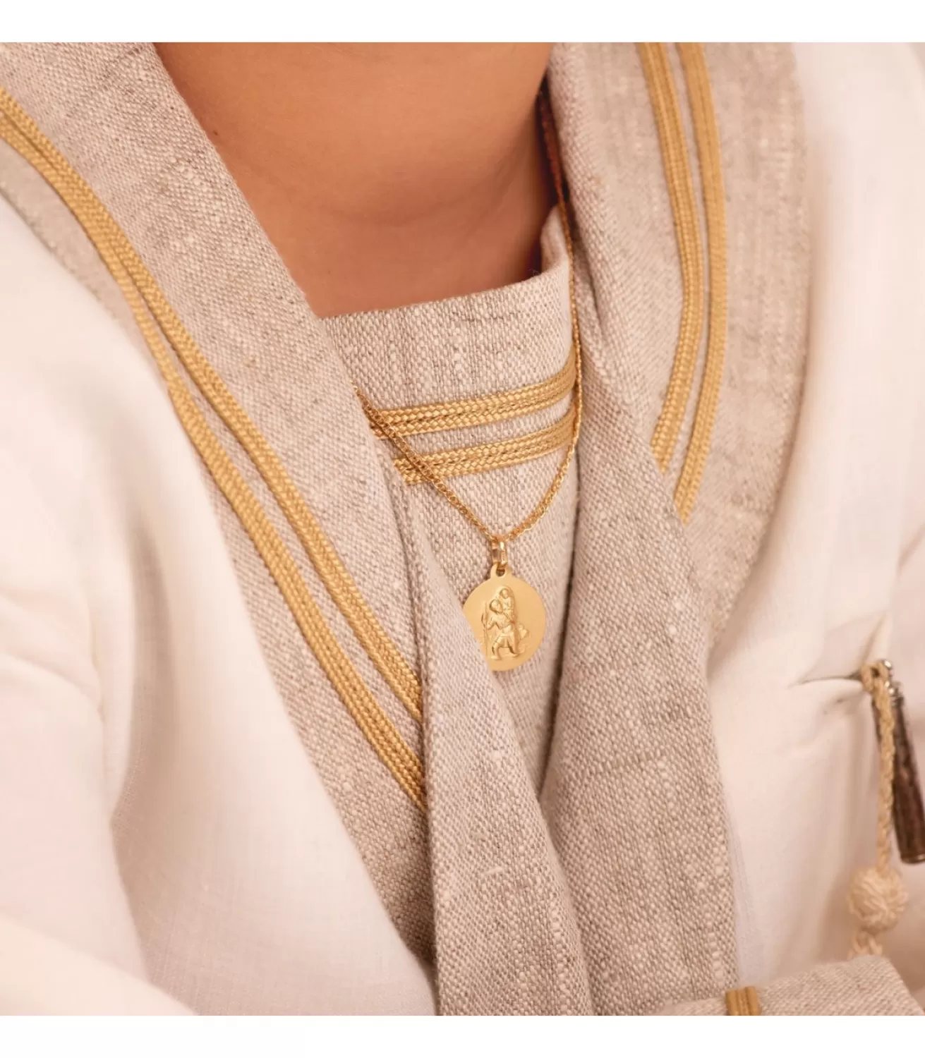 Medalla San Cristóbal Oro 18K 18Mm Matizada<Alda Joyeros Clearance