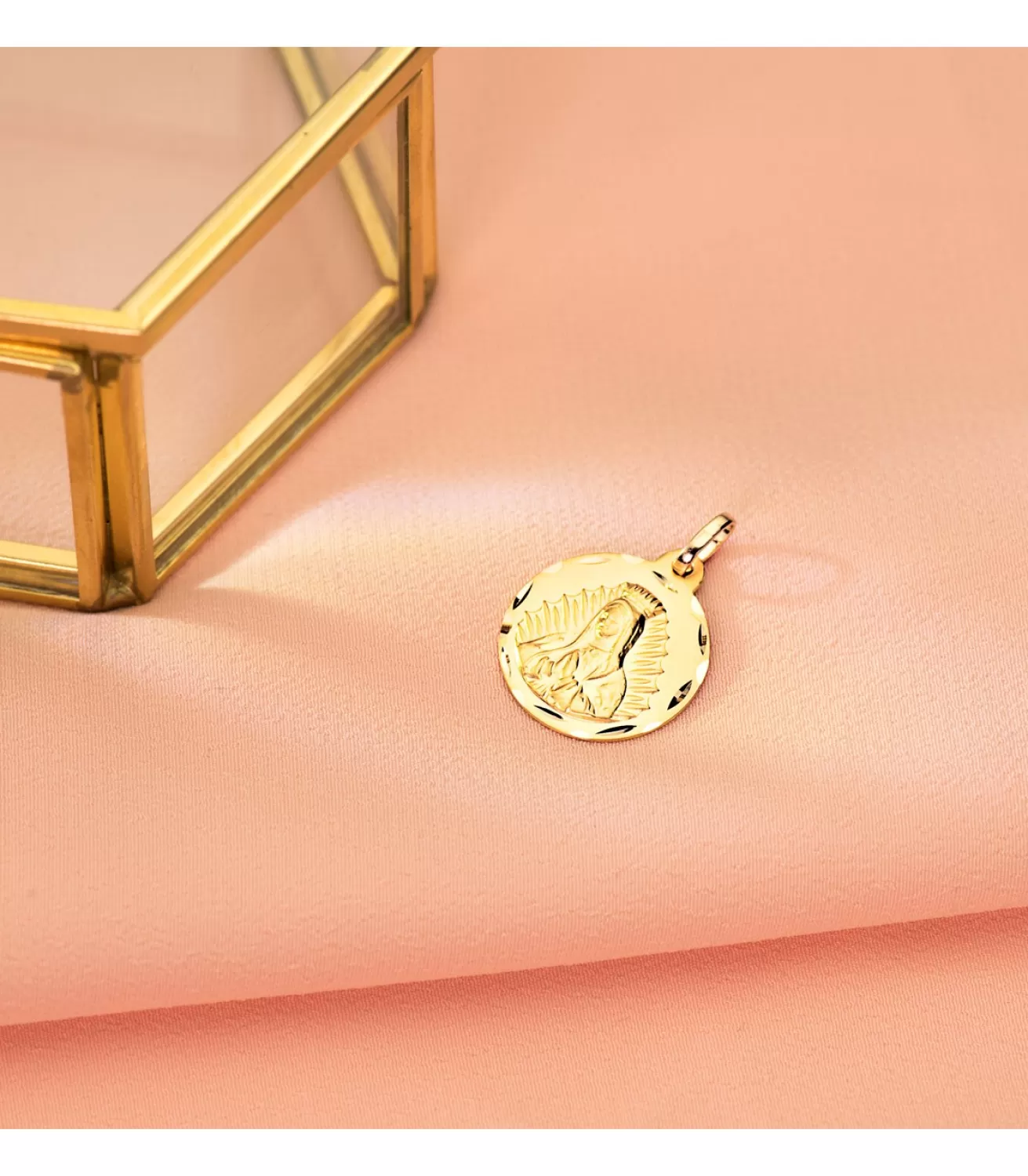 Medalla V. Guadalupe Mexico Oro 18K Tallada 18Mm<Alda Joyeros Flash Sale