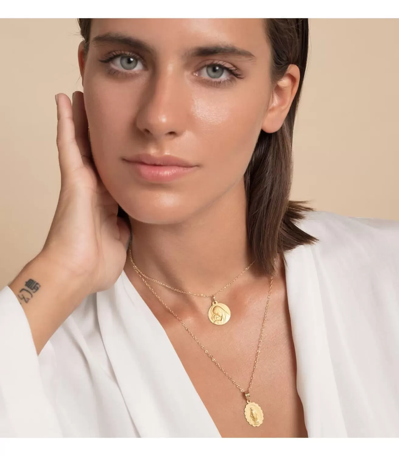 Medalla Virgen Milagrosa Oro Amarillo 18K 20 Mm<Alda Joyeros Outlet