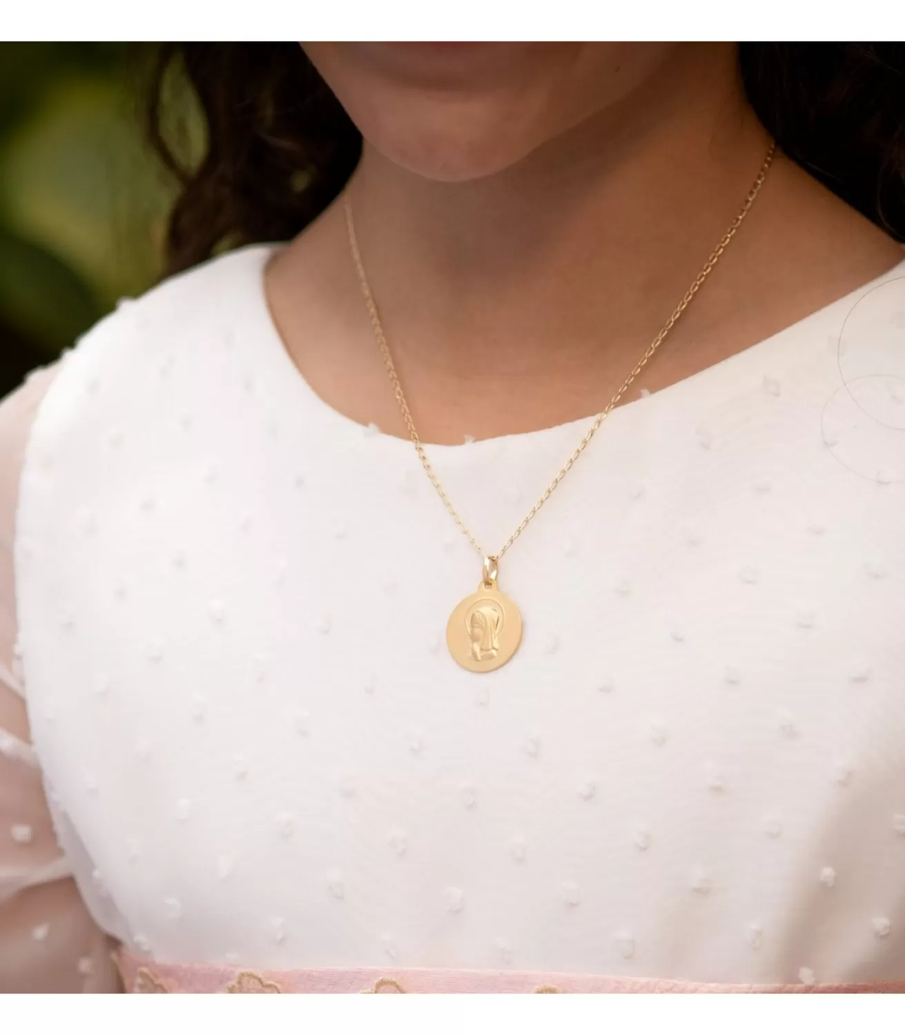 Medalla Virgen Niña Oro 18K 18Mm Mate<Alda Joyeros Store