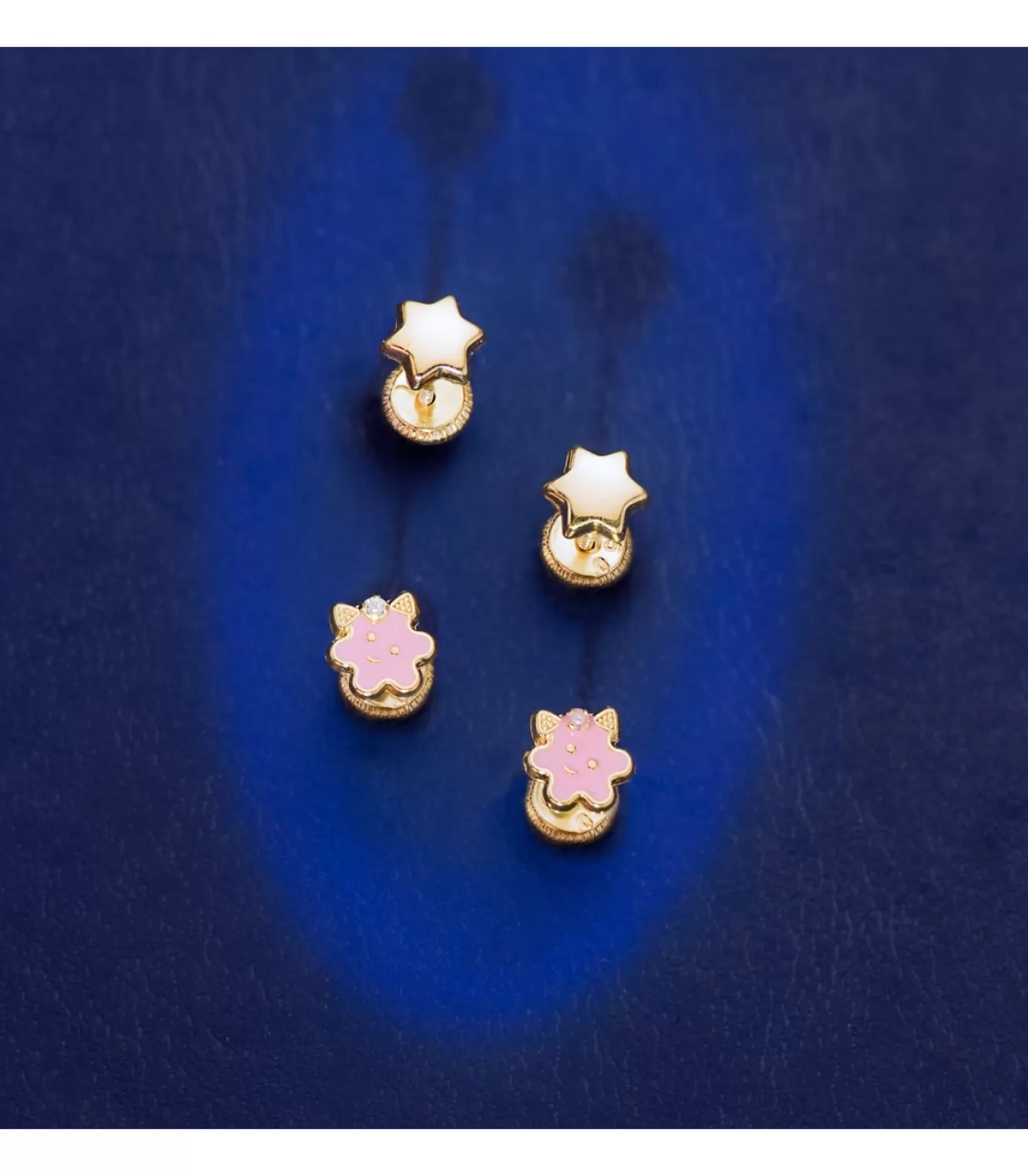 Pendientes Estrella Bebé 6 Mm 18 K<Alda Joyeros Store
