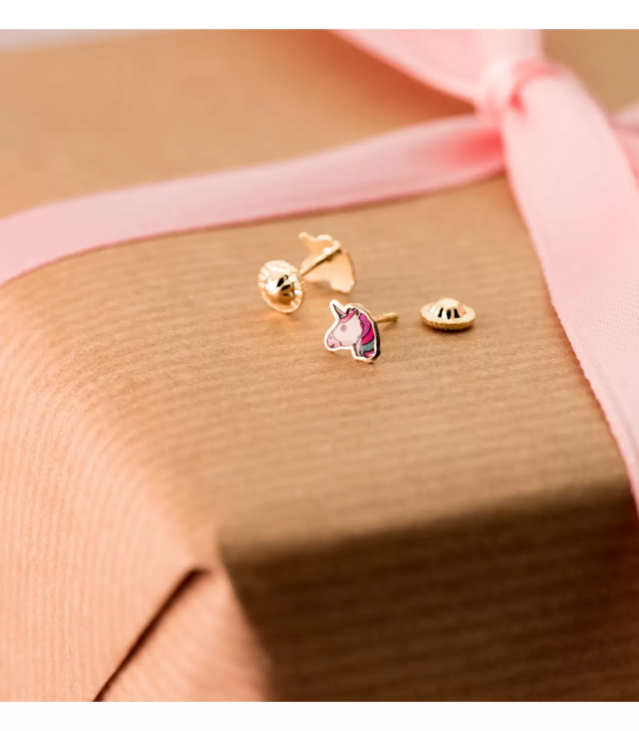 Pendientes Unicornio Oro Amarillo 18K<Alda Joyeros Store