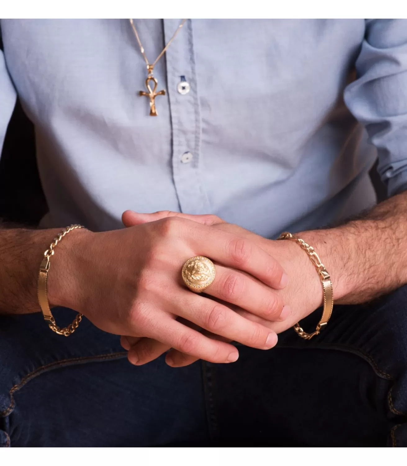 Sello Hombre Leon Greca Oro Amarillo 18 K<Alda Joyeros Hot