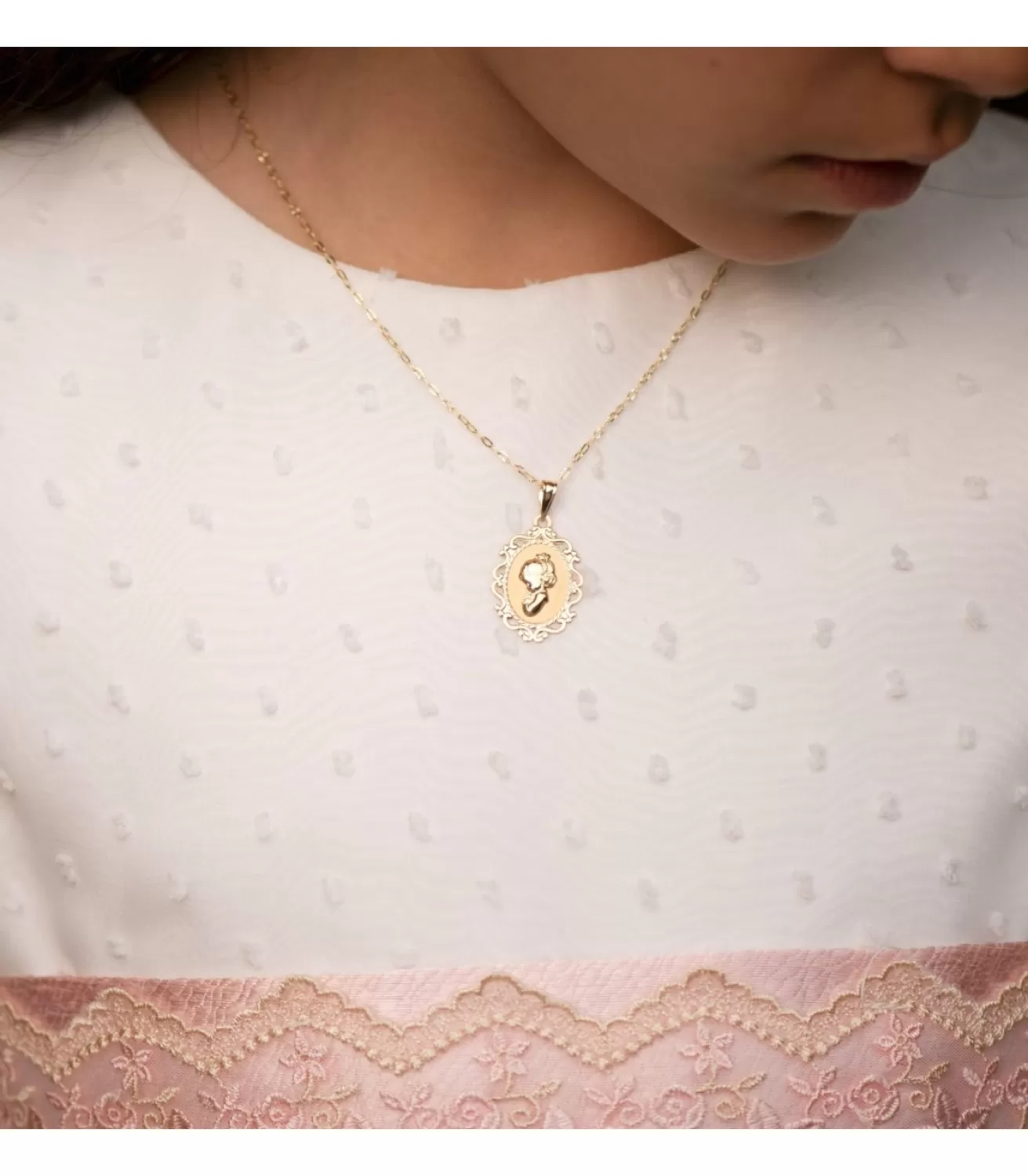 Virgen Niña Cerco Oro Amarillo 18K 23Mm Rezo<Alda Joyeros Flash Sale